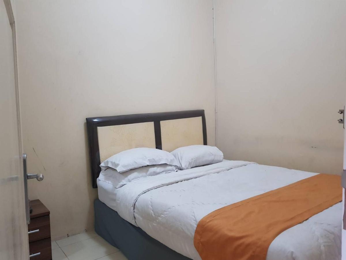 Hotel Bakom Syariah 2*